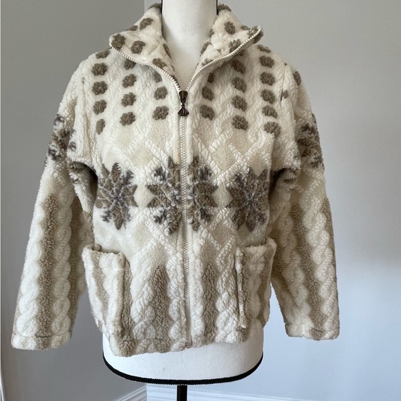 Duffel Outdoor fleece jacket in a size small - Picture 2 of 13